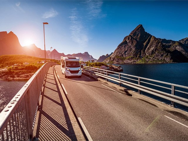 Cómo ahorrar combustible en tus viajes en autocaravana: consejos prácticos y ecológicos